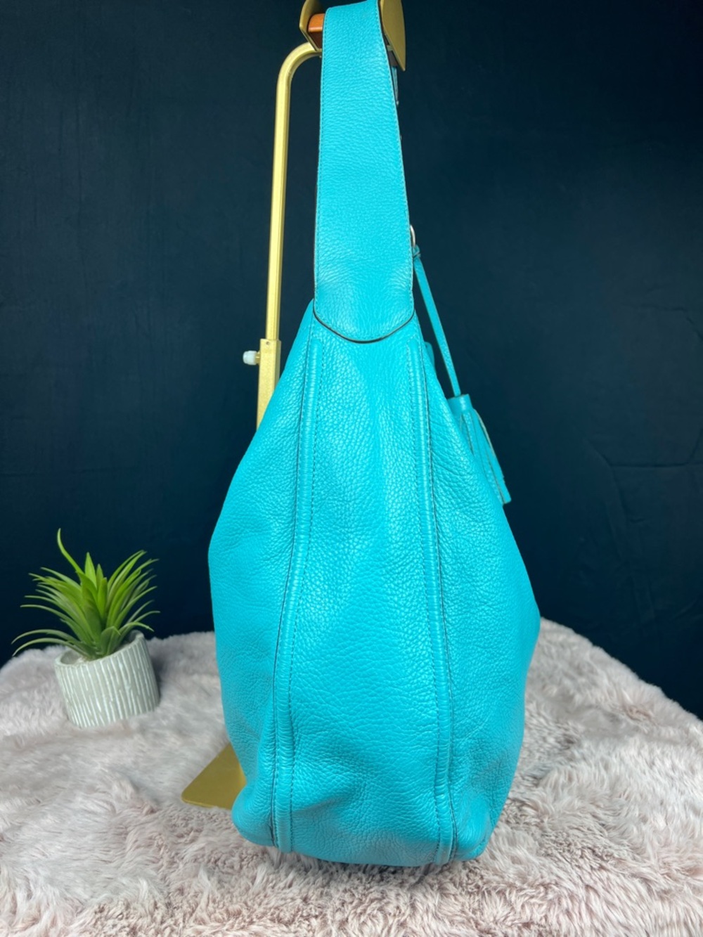 COACH Avery Aqua Pebbled Leather Large Hobo Shoulder Bag F23309 EUC - Picture 5 of 12